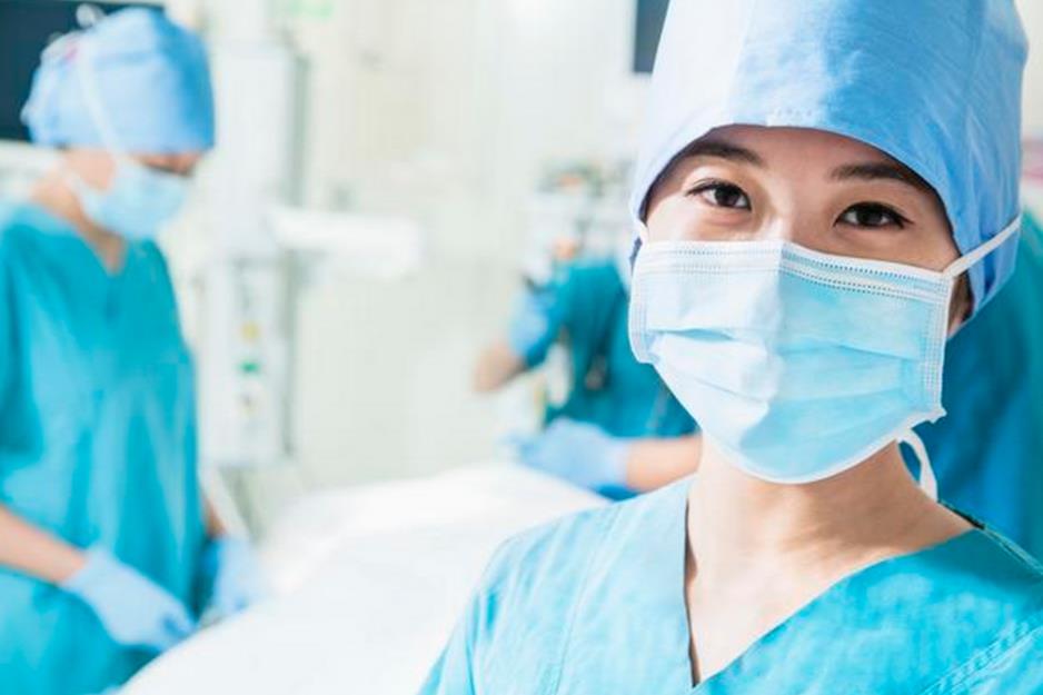 商务部回应中国禁止口罩出口问题,称需求仍处高位,但未禁止出口